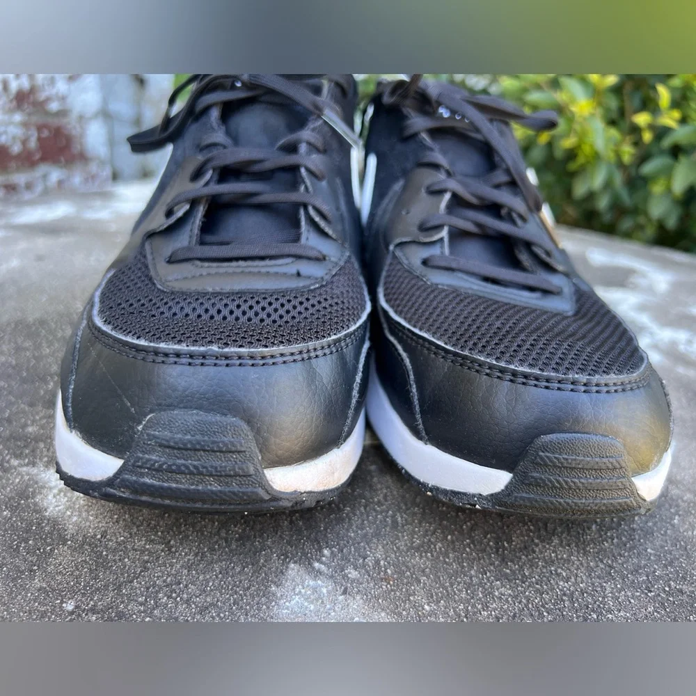 Nike Air Max Excee Womens Sneakers Black/White-Dark Grey Size 11 CD4165-001 - Picture 5 of 16